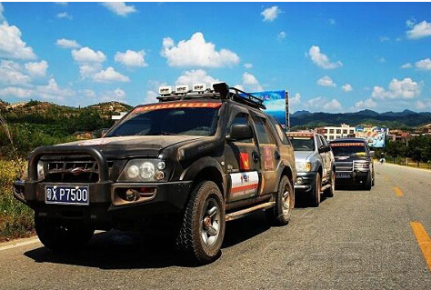 成都租豐田霸道越野車(chē)進(jìn)藏旅游